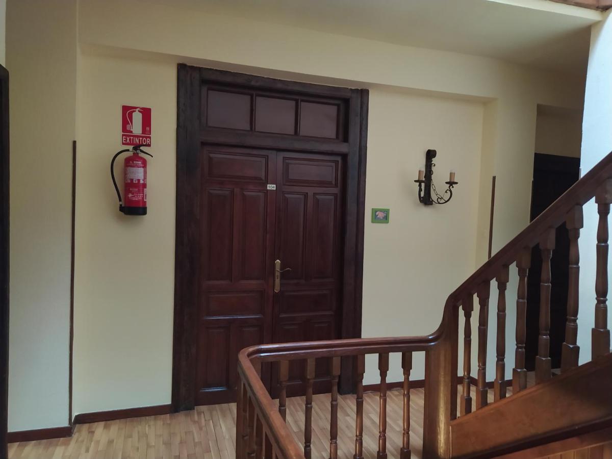 Hostal Urbion Vinuesa Εξωτερικό φωτογραφία